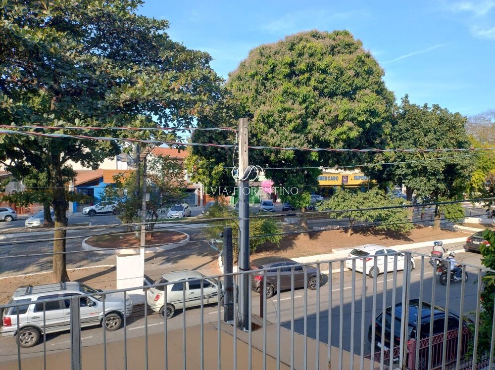 Casa à venda com 3 quartos, 250m² - Foto 18
