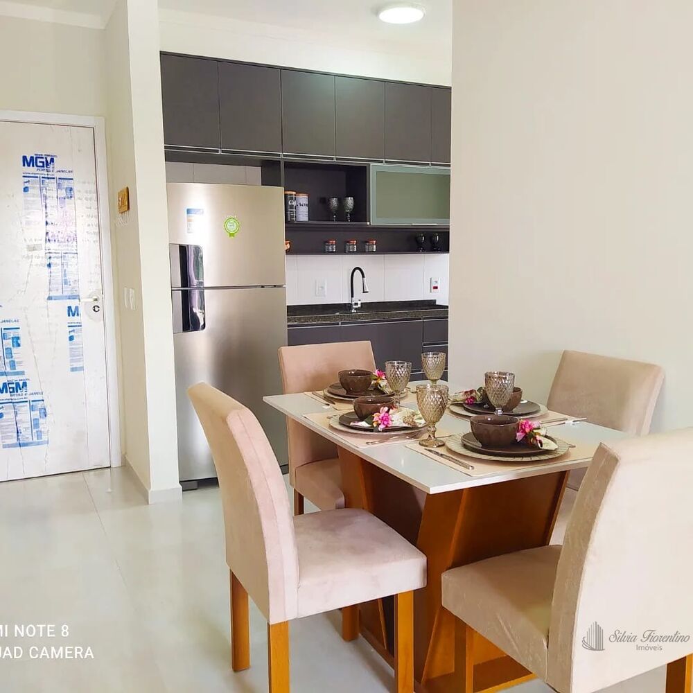 Apartamento à venda com 2 quartos, 48m² - Foto 2