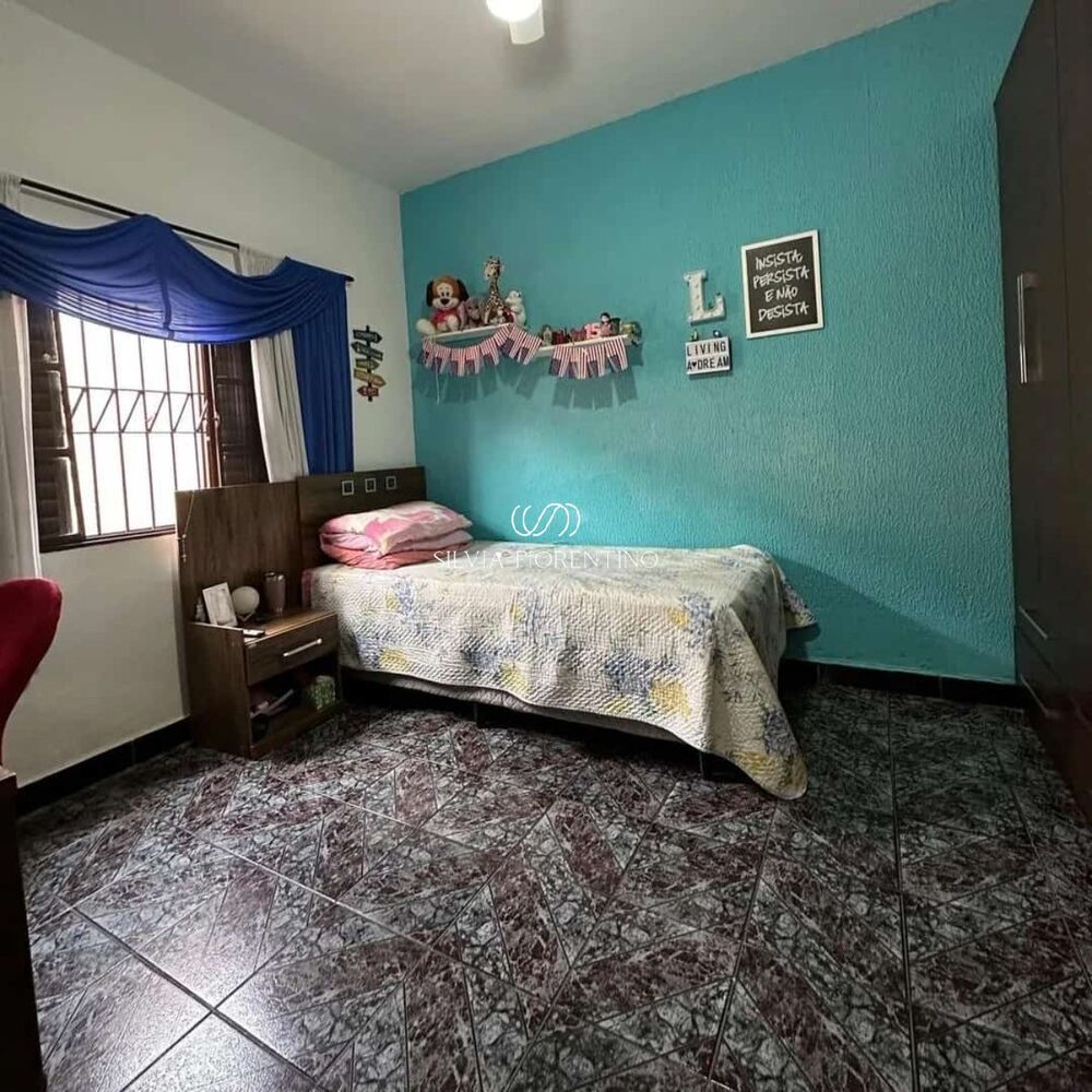 Casa, 3 quartos, 250 m² - Foto 4
