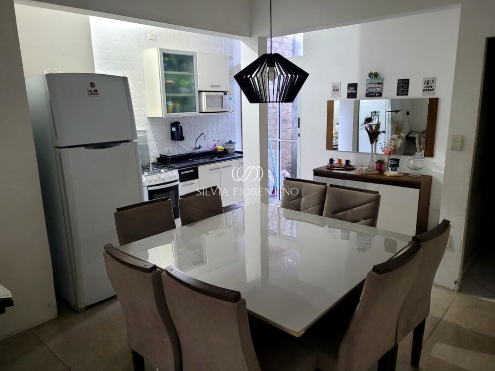 Casa à venda com 2 quartos, 125m² - Foto 7