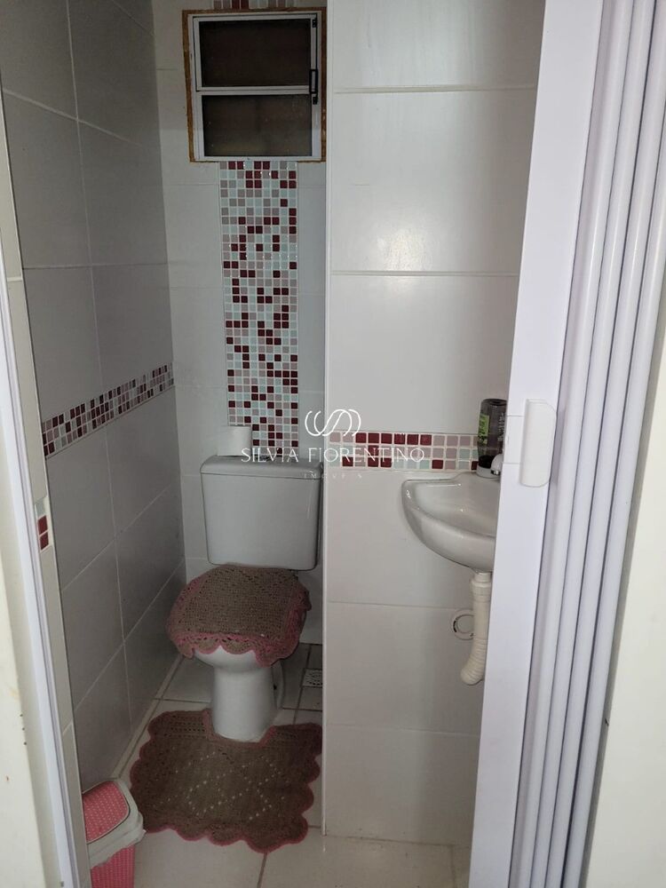 Casa à venda com 2 quartos, 125m² - Foto 4