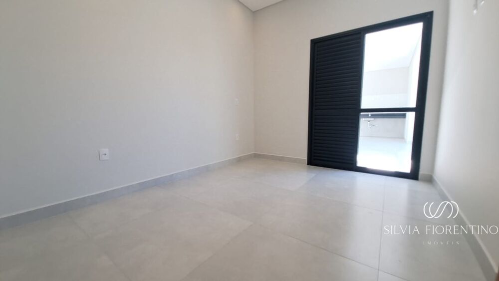 Casa, 4 quartos, 183 m² - Foto 1