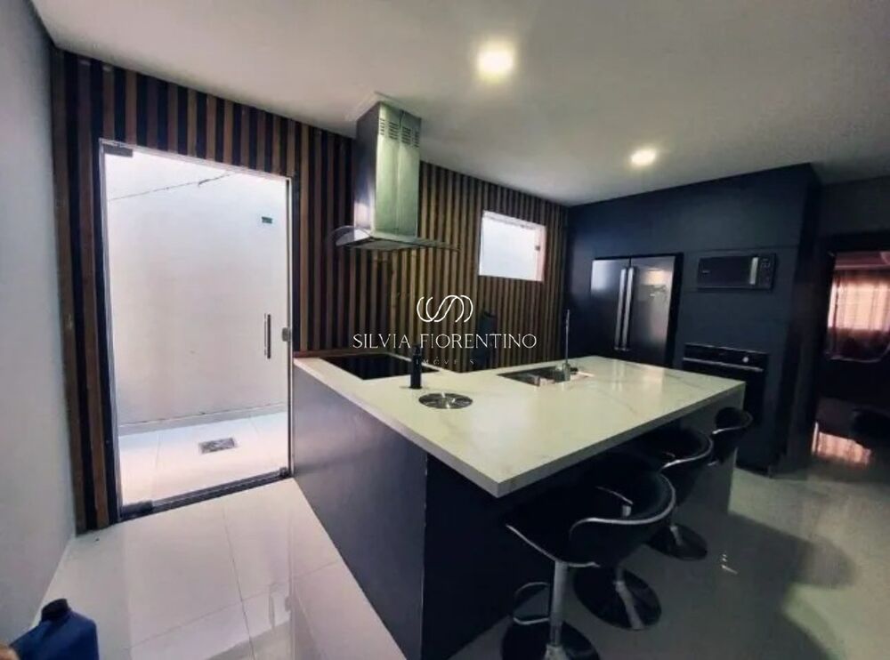 Casa, 2 quartos, 141 m² - Foto 1