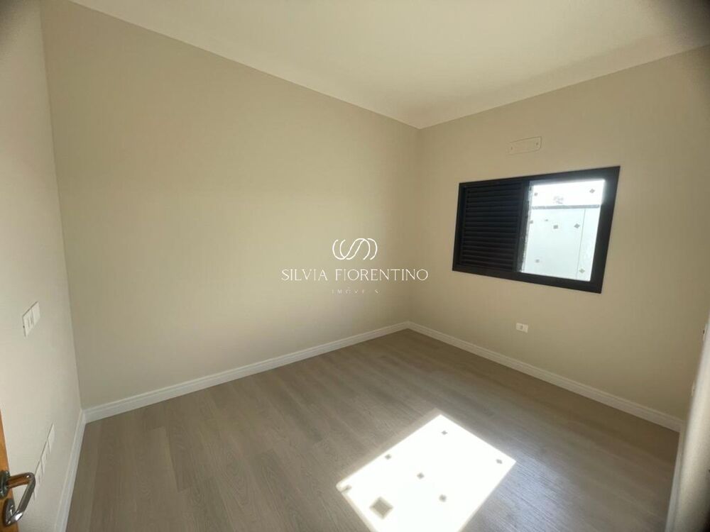 Casa à venda com 3 quartos, 250m² - Foto 3