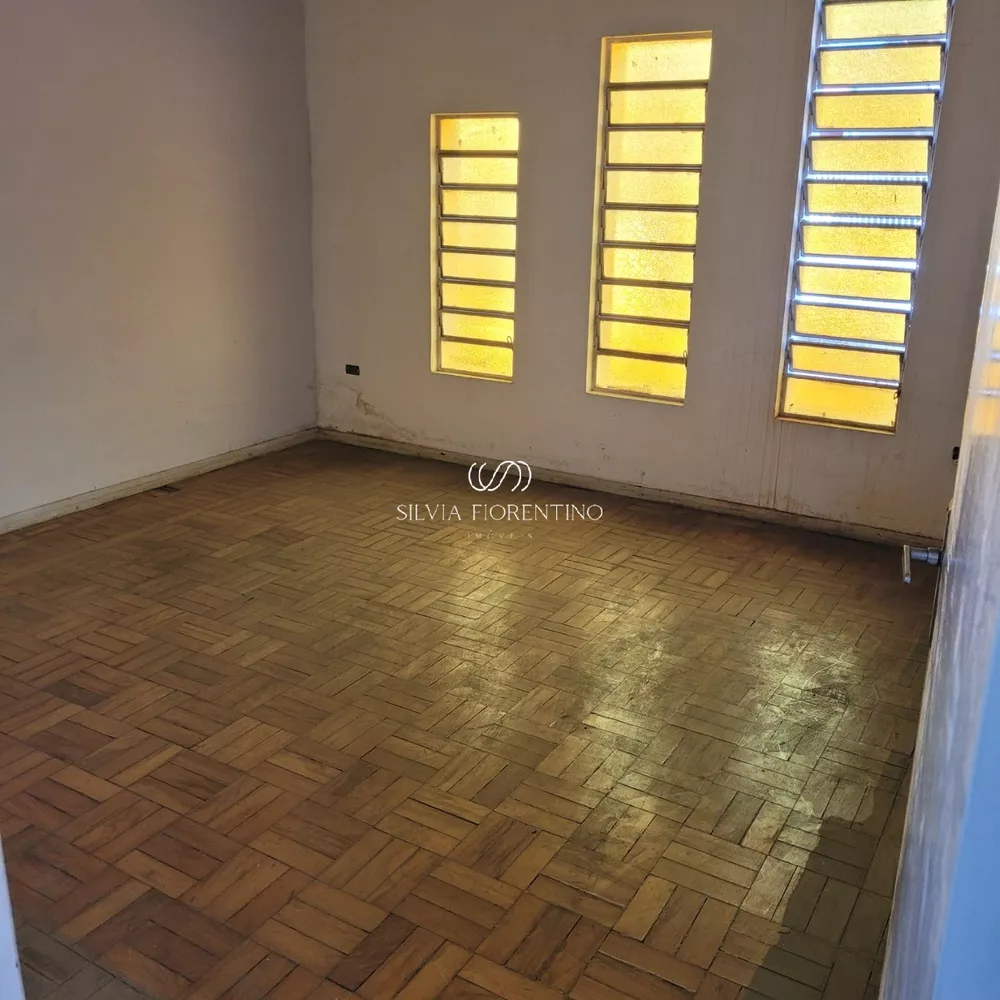 Casa à venda com 4 quartos, 200m² - Foto 1