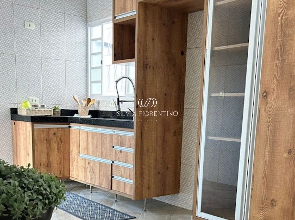 Casa, 3 quartos, 137 m² - Foto 2