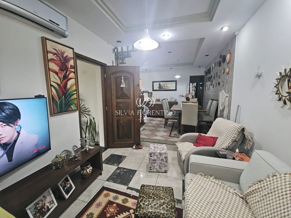 Casa, 4 quartos, 228 m² - Foto 1