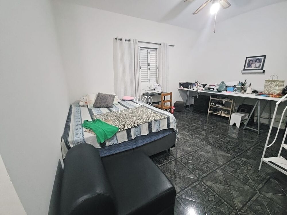 Casa, 4 quartos, 228 m² - Foto 4