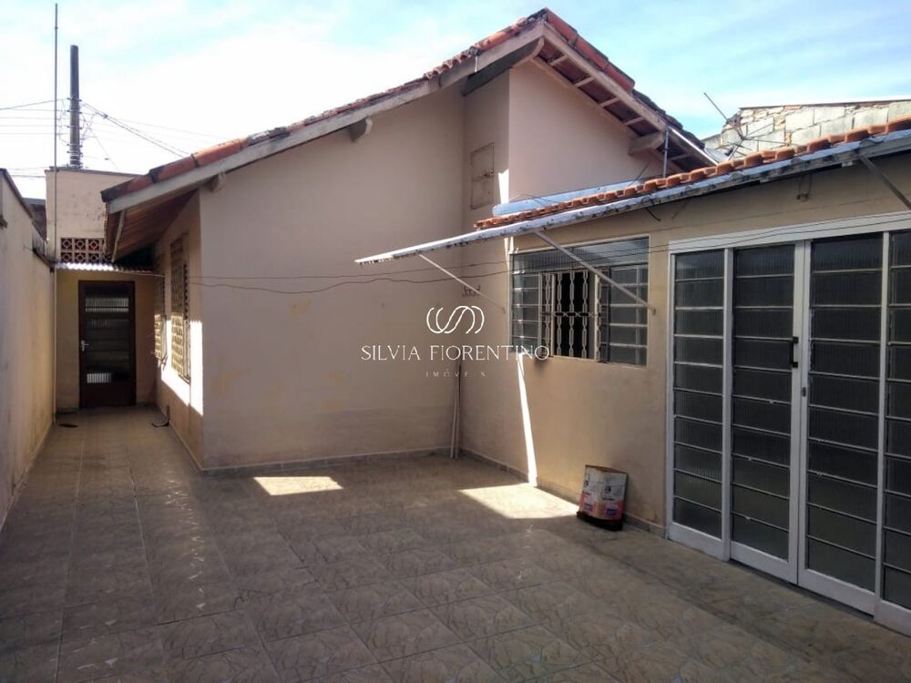 Casa, 2 quartos, 200 m² - Foto 1