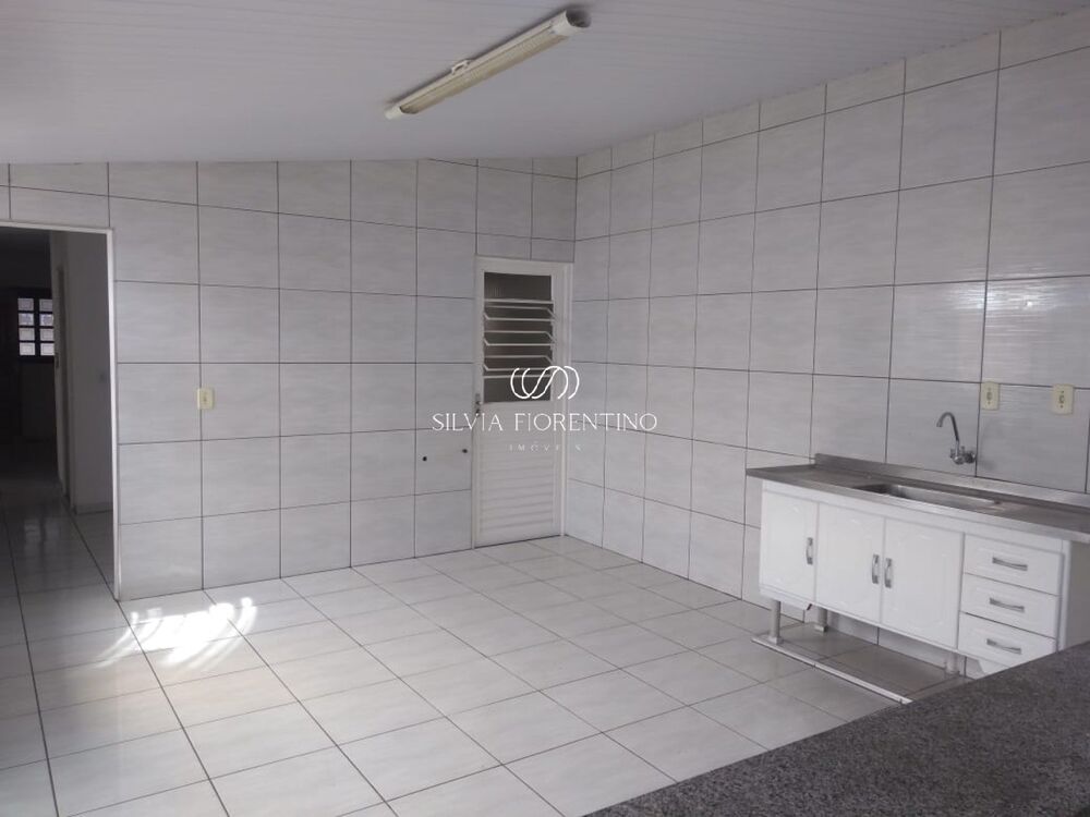 Casa, 2 quartos, 200 m² - Foto 3