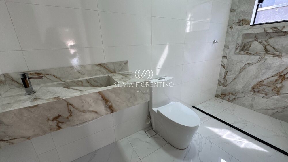 Casa, 3 quartos, 200 m² - Foto 1