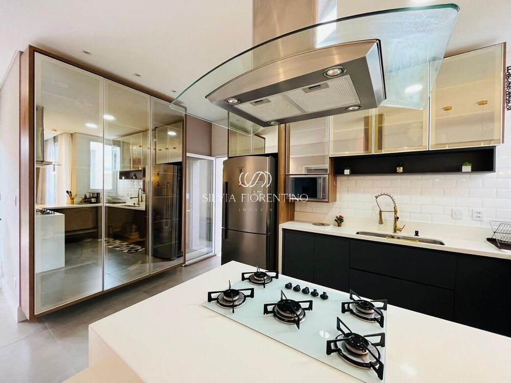 Casa à venda com 4 quartos, 354m² - Foto 2