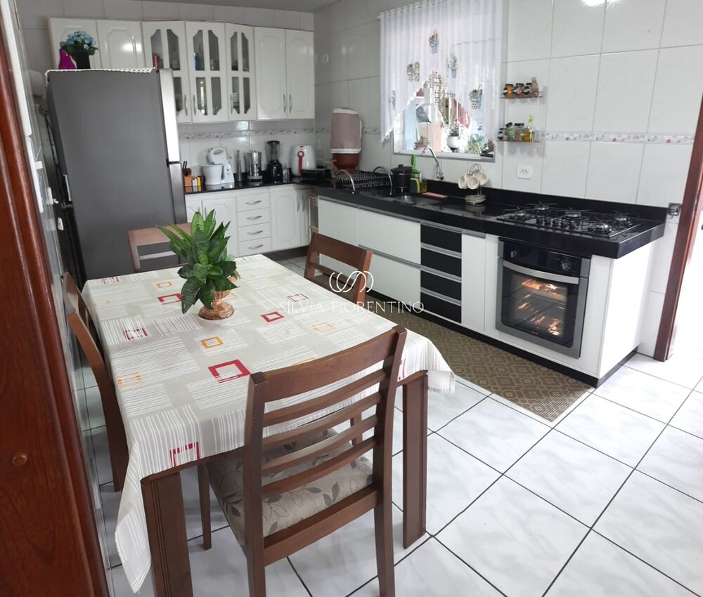 Casa, 3 quartos, 180 m² - Foto 3