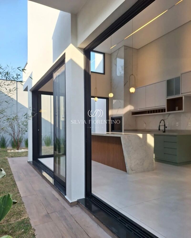 Casa, 3 quartos, 250 m² - Foto 2