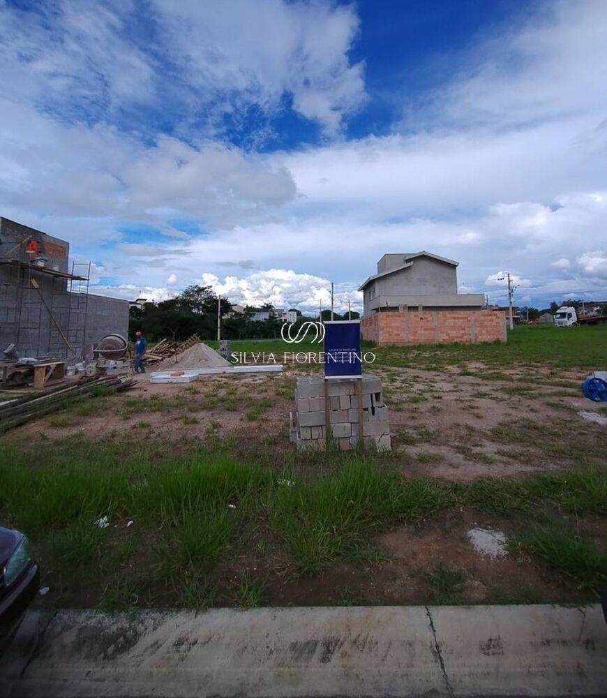 Terreno à venda, 250m² - Foto 1