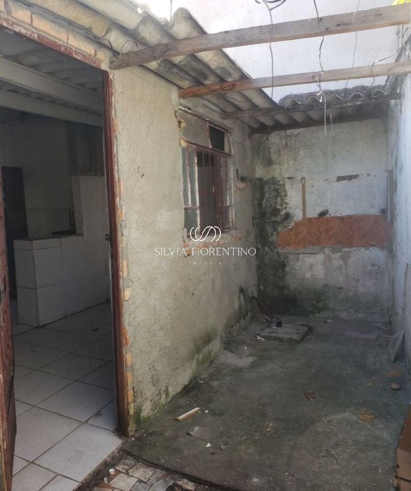 Casa à venda com 3 quartos, 132m² - Foto 4