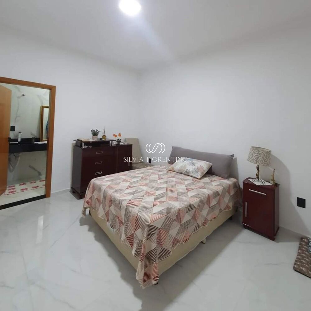 Casa à venda com 3 quartos, 257m² - Foto 4