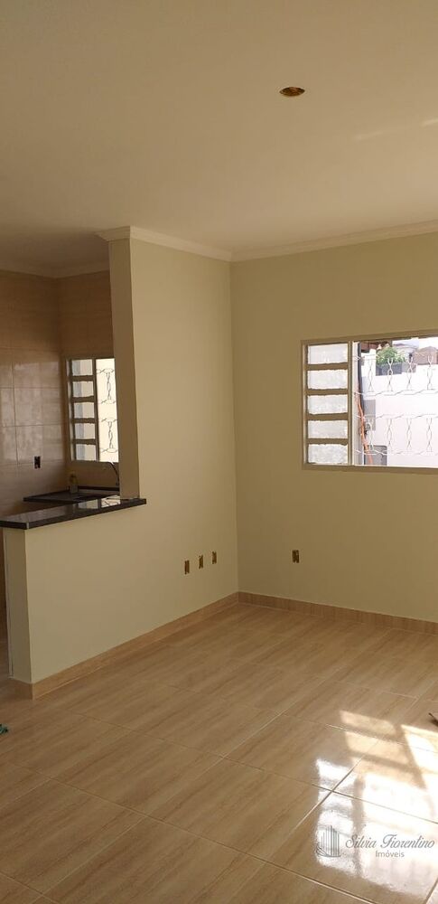 Casa, 2 quartos, 60 m² - Foto 1