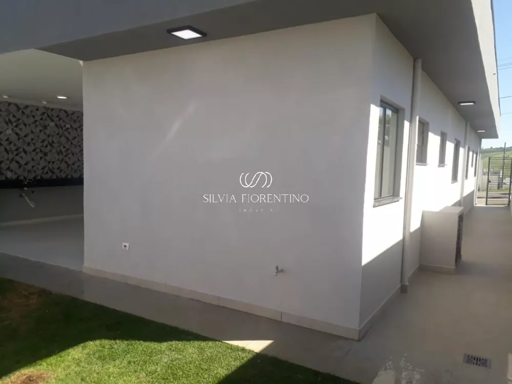 Casa à venda com 3 quartos, 250m² - Foto 3