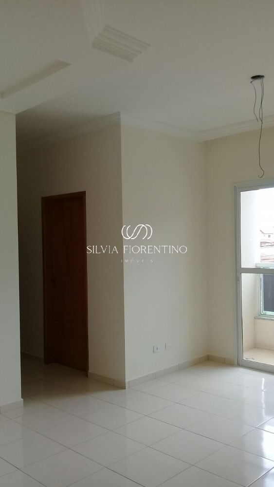 Apartamento à venda com 2 quartos, 64m² - Foto 2