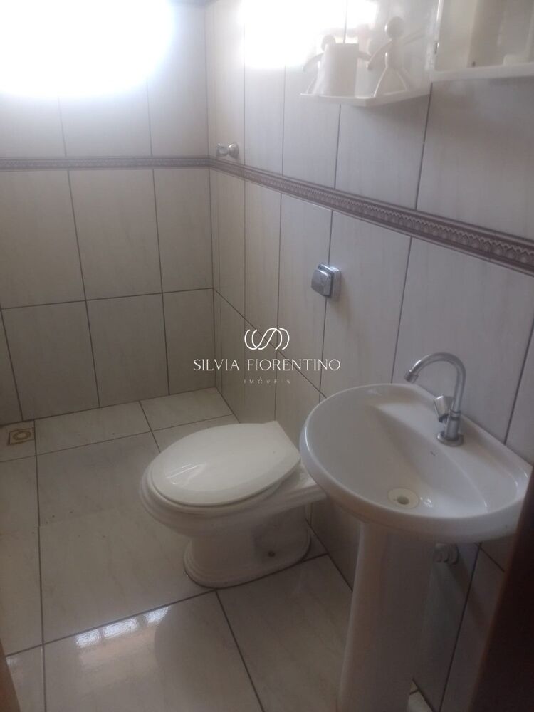 Casa, 3 quartos, 242 m² - Foto 4