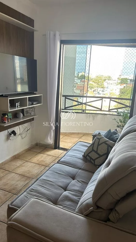 Apartamento à venda com 2 quartos, 70m² - Foto 1