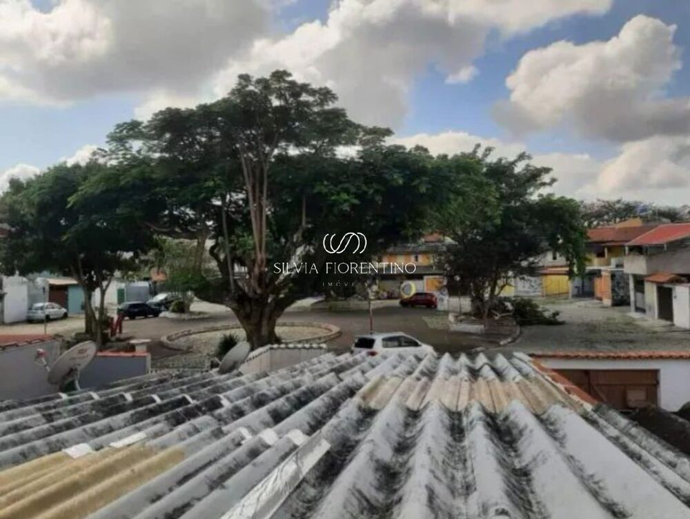 Casa à venda com 2 quartos, 125m² - Foto 4