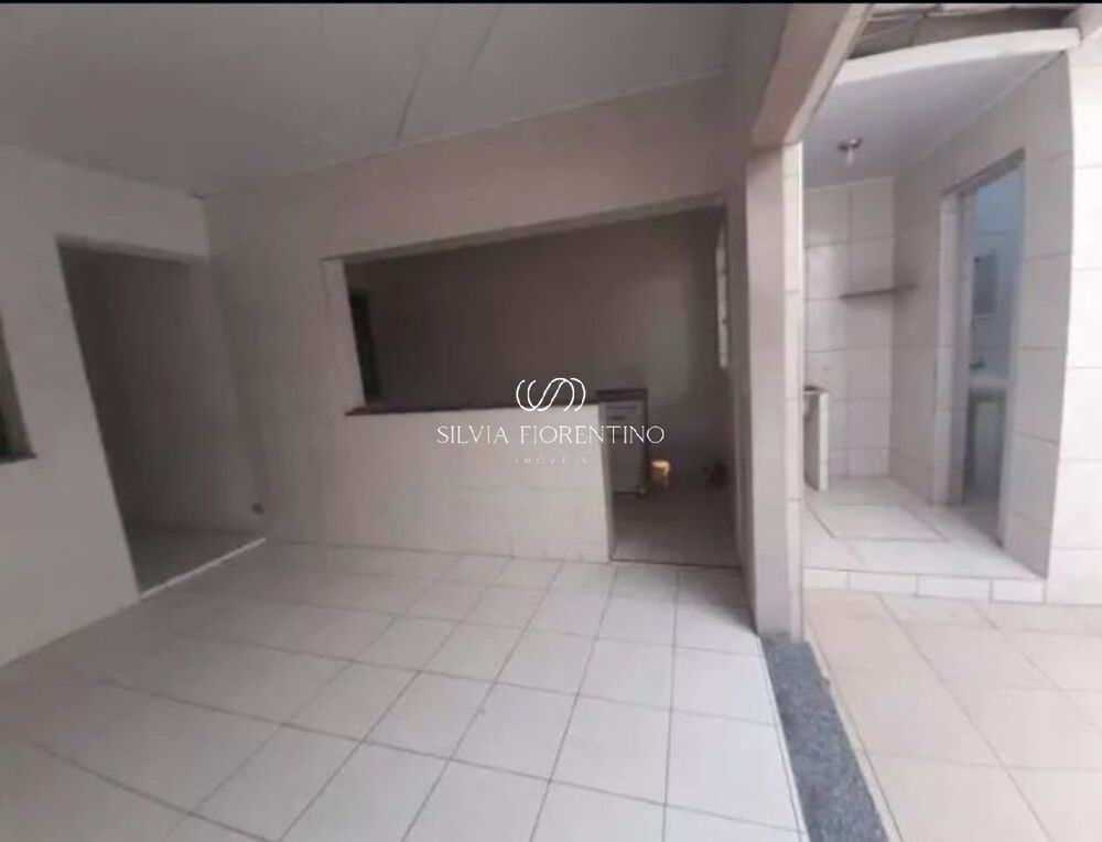 Casa à venda com 2 quartos, 125m² - Foto 9