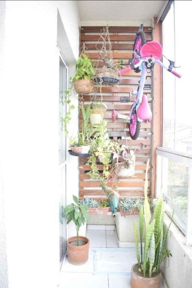 Apartamento à venda com 2 quartos, 65m² - Foto 2