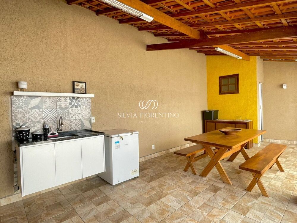 Casa, 3 quartos, 170 m² - Foto 2