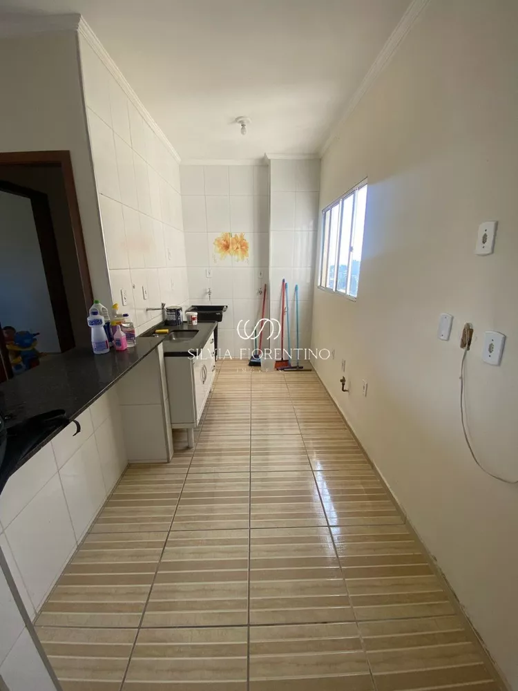 Apartamento à venda com 2 quartos, 76m² - Foto 3