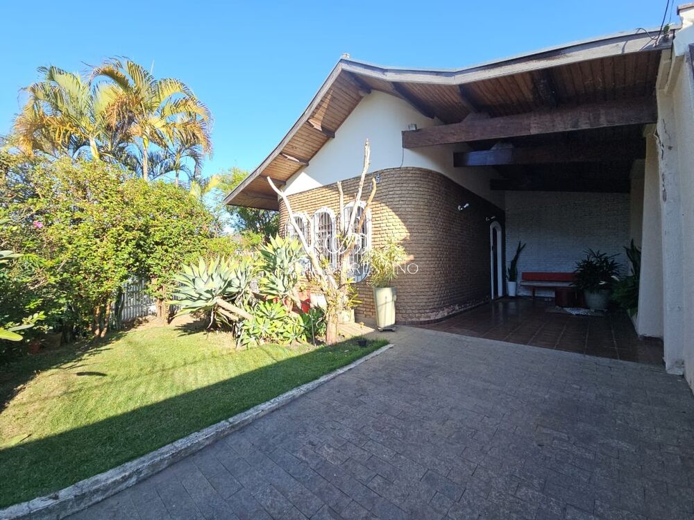 Casa, 3 quartos, 268 m² - Foto 1