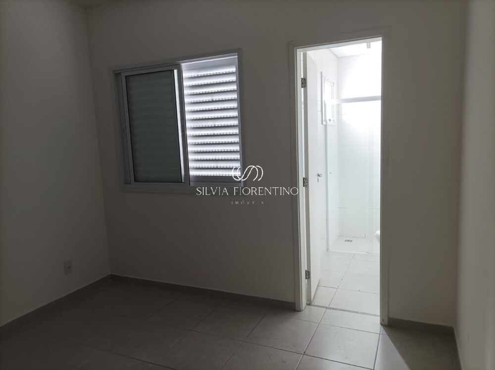 Apartamento à venda com 2 quartos, 79m² - Foto 4