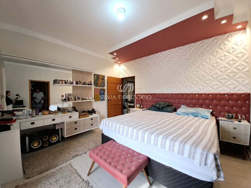 Casa, 3 quartos, 2043 m² - Foto 16