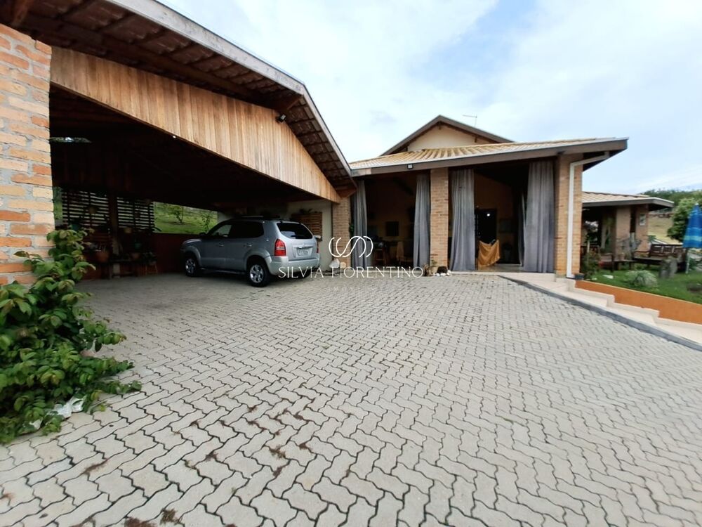 Casa, 3 quartos, 2043 m² - Foto 1