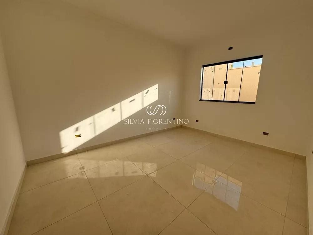 Casa à venda com 3 quartos, 150m² - Foto 3