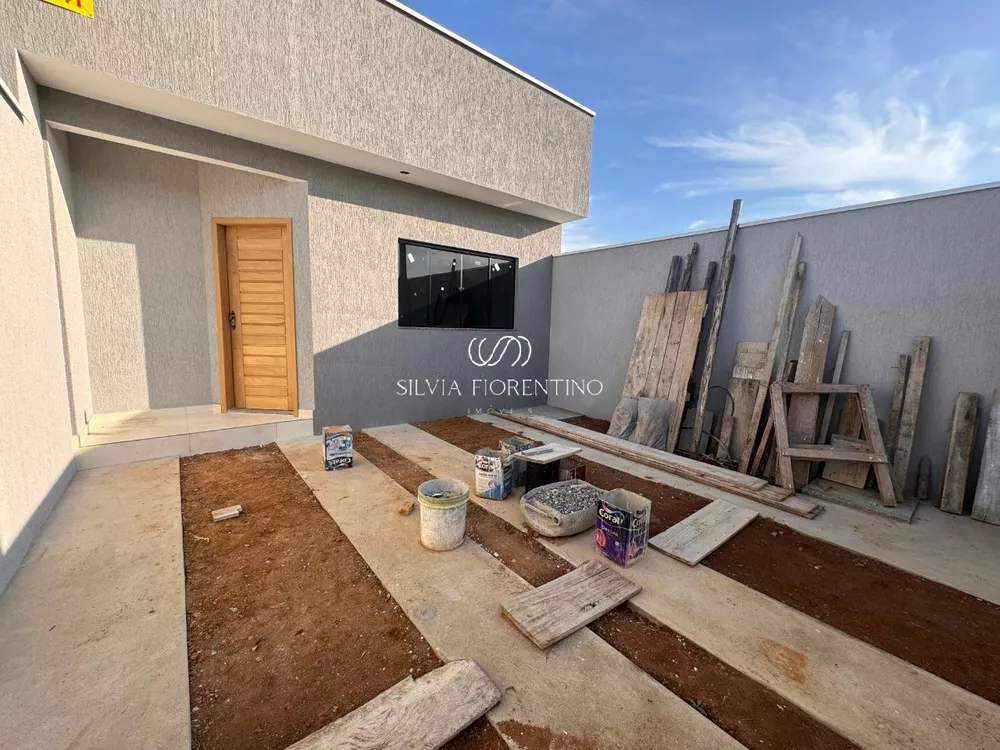 Casa à venda com 3 quartos, 150m² - Foto 2