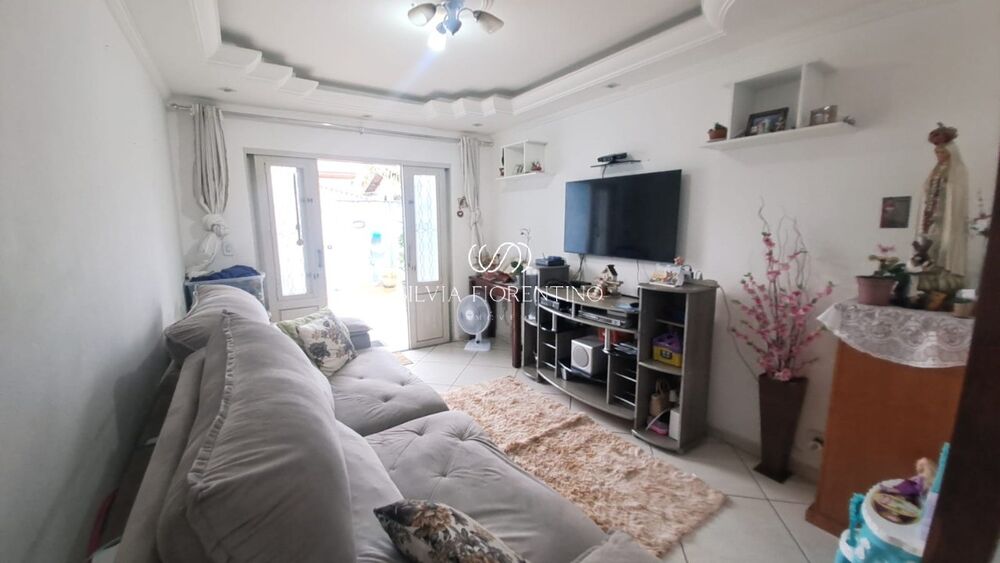Casa à venda com 2 quartos, 250m² - Foto 4