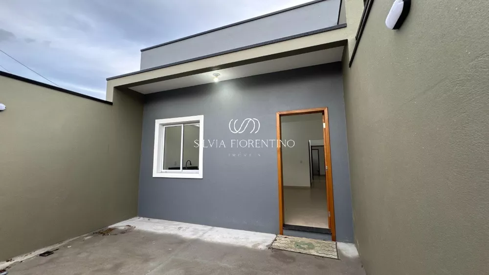 Casa à venda com 2 quartos, 125m² - Foto 1