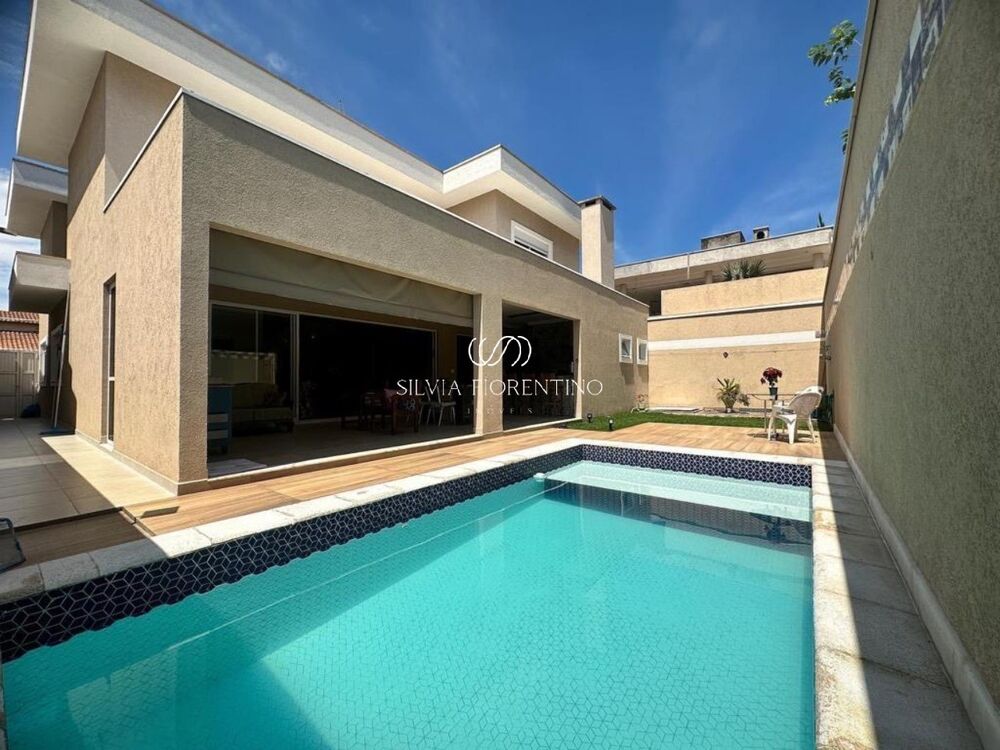 Casa, 3 quartos, 375 m² - Foto 1