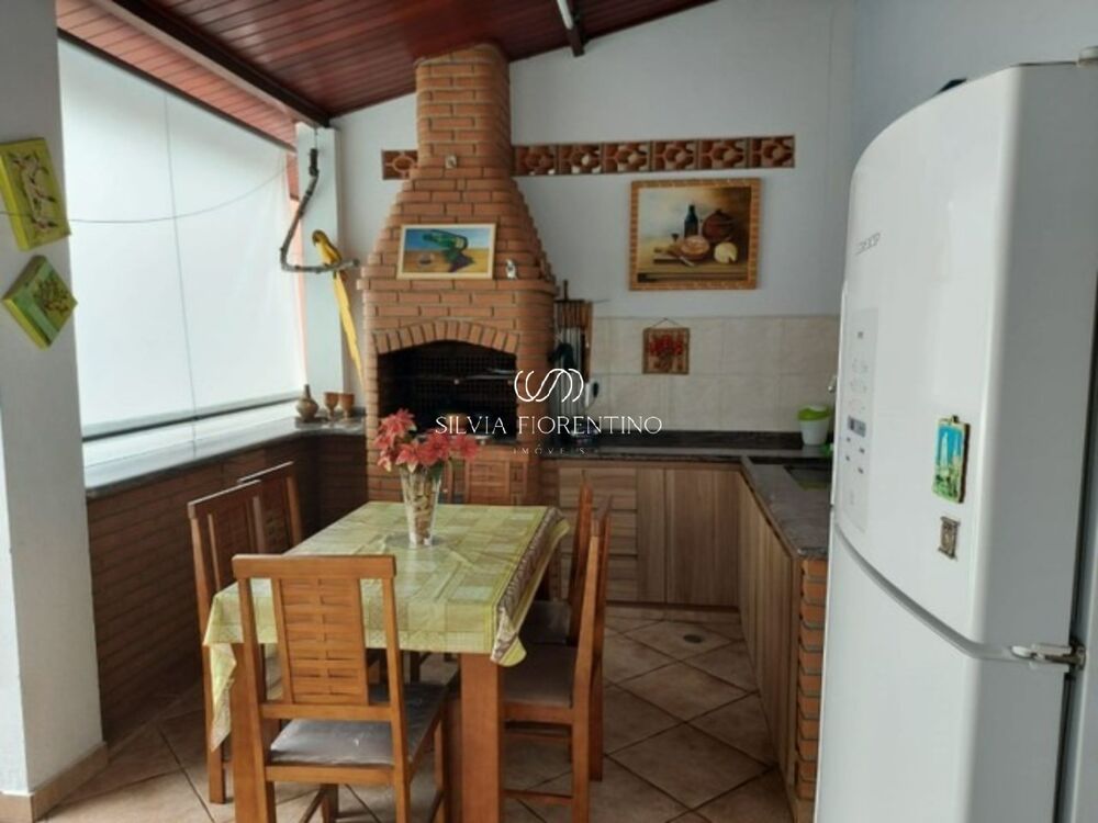 Casa à venda com 3 quartos, 261m² - Foto 7