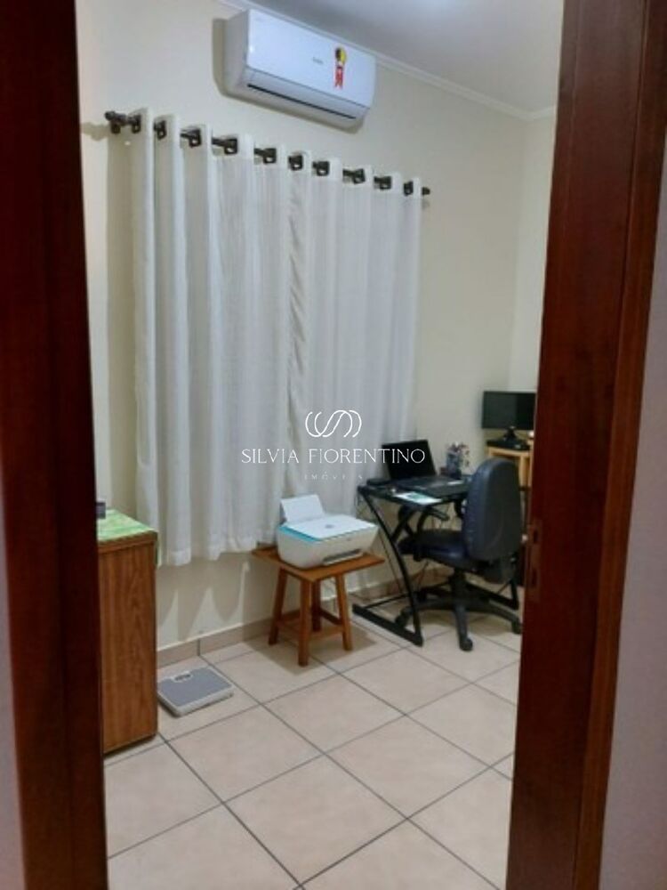 Casa à venda com 3 quartos, 261m² - Foto 13