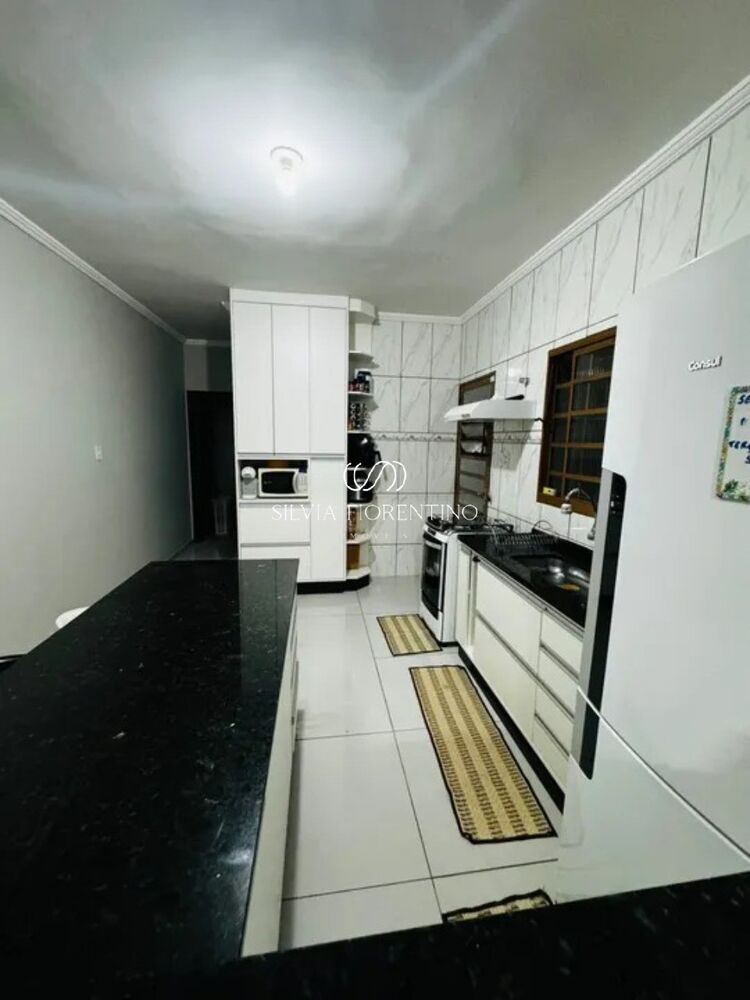 Casa à venda com 2 quartos, 125m² - Foto 14