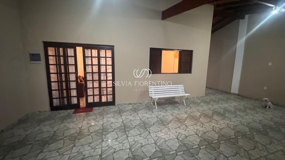 Casa, 2 quartos, 611 m² - Foto 1