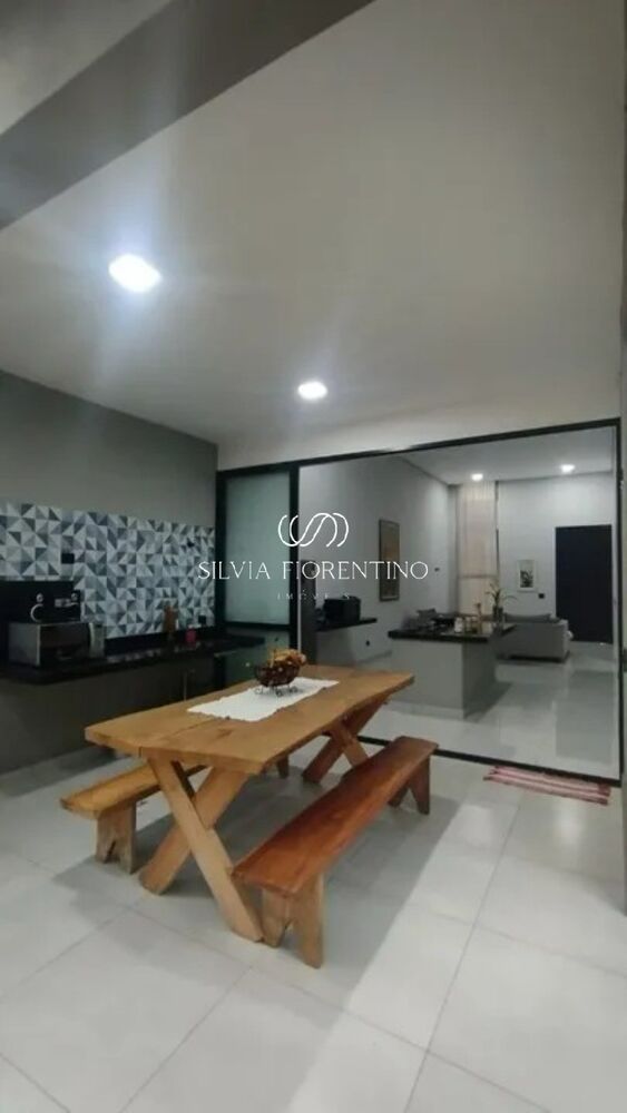 Casa, 3 quartos, 250 m² - Foto 1