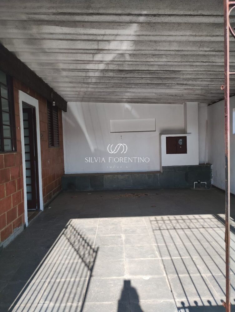 Casa à venda com 2 quartos, 125m² - Foto 1