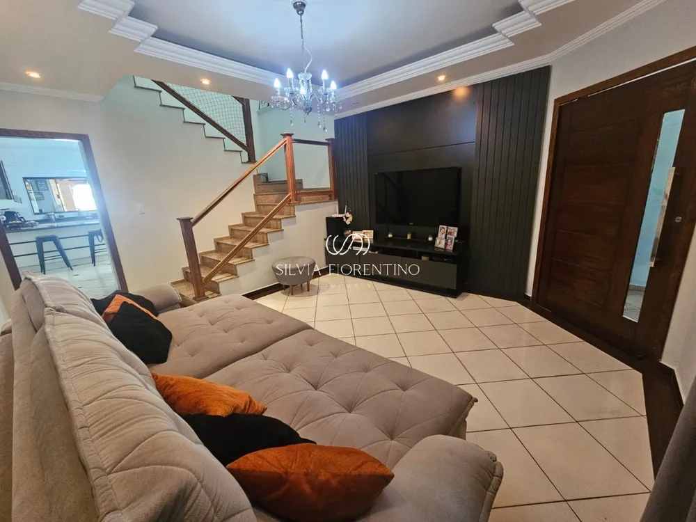 Casa, 3 quartos, 245 m² - Foto 3