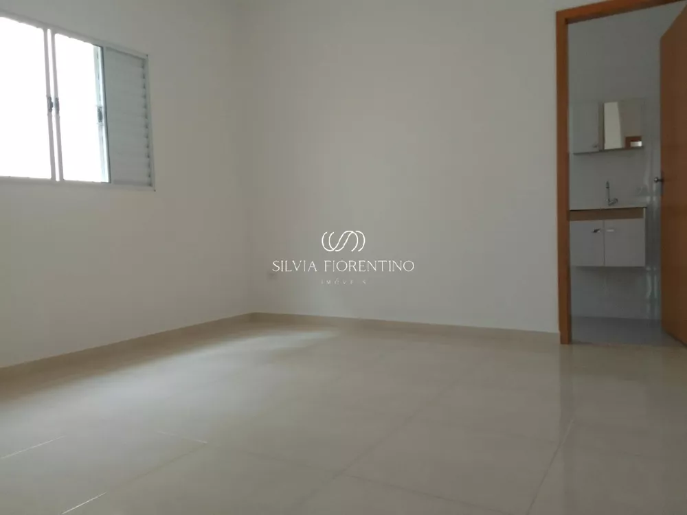 Casa à venda com 2 quartos, 125m² - Foto 4