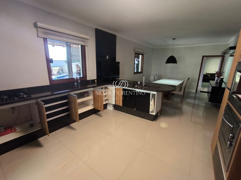 Casa, 3 quartos, 450 m² - Foto 3