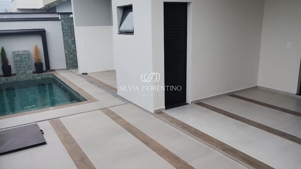 Casa à venda com 3 quartos, 253m² - Foto 2